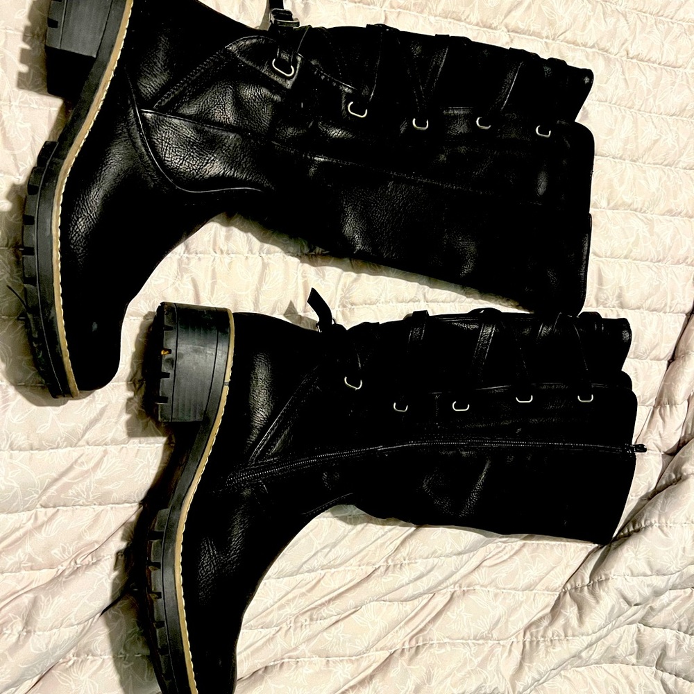 Global Win Size 11 tall Black Boots. Only worn once.